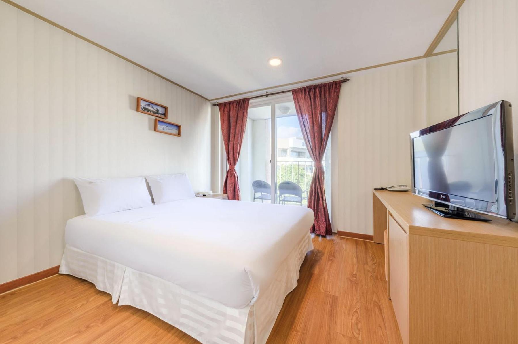 Pine Hill Hotel Согвипхо Экстерьер фото